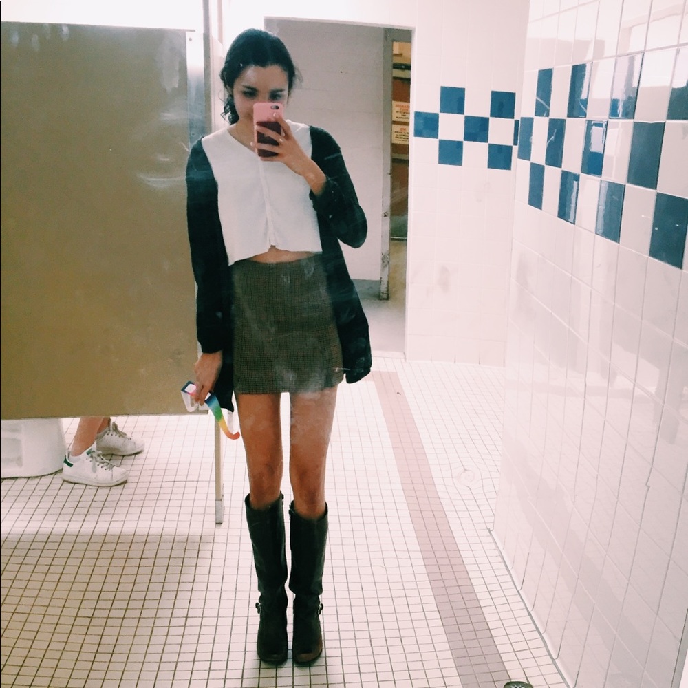 Meet your Posher, Ana